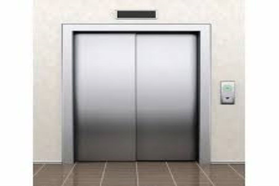 Liftdə vətəndaş köməksiz vəziyyətdə qalıb