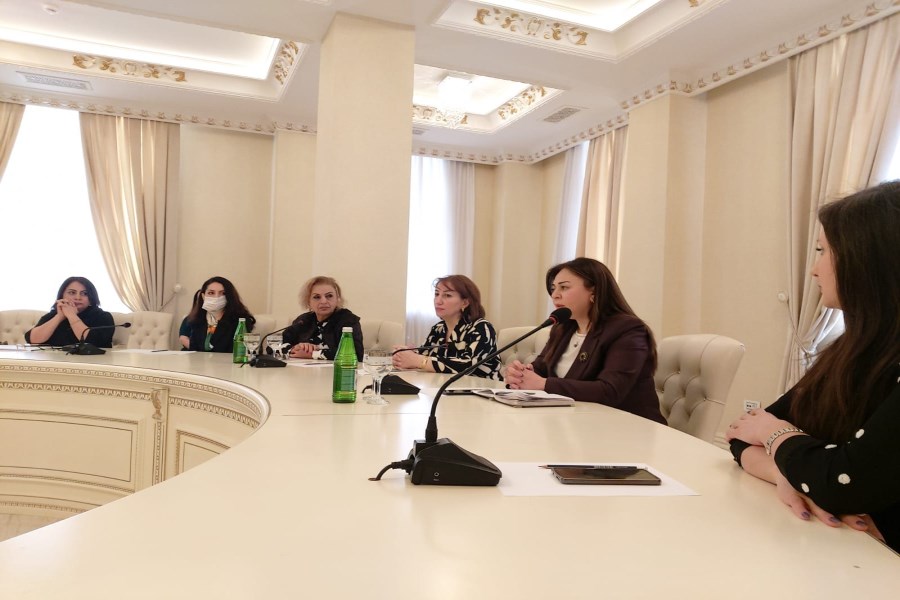 Gender zorakılığı və uşaqlara qarşı zorakılığların qarşısının alınması üçün monitorinq qrupunun iclası keçirilib