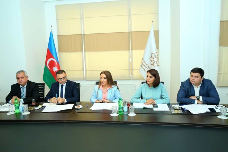 İnsan Alverinə Qarşı Mübarizə üzrə QHT Koalisiyası ilə görüş keçirilib - FOTOLAR
