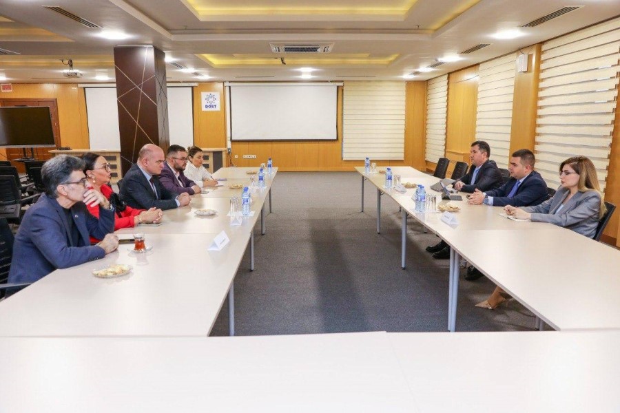 “Rəqəmsallaşma sosial müdafiə xidmətlərinin effektivliyini əhəmiyyətli dərəcədə artırır” - Elşad Məmmədov / FOTOLAR
