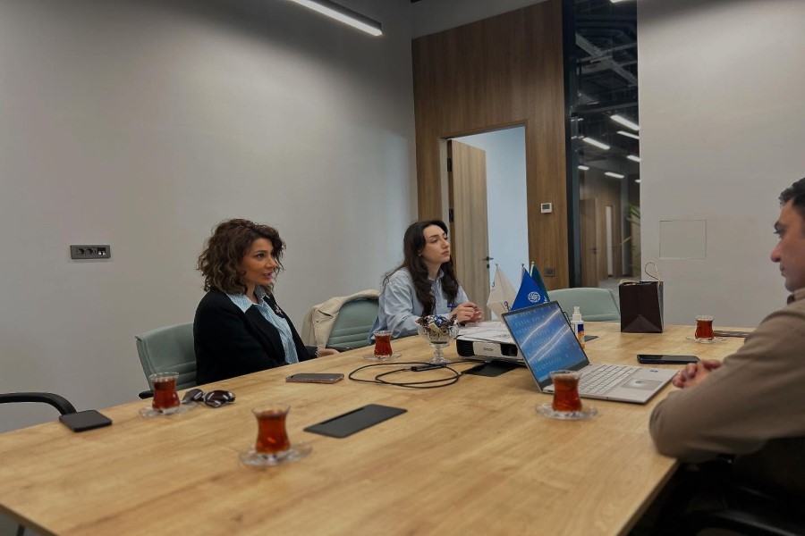 Reklam sahəsində əməkdaşlıq müzakirəsi keçirilib - FOTOLAR