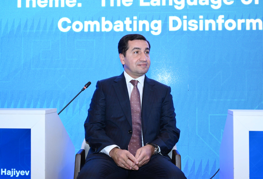 Hikmət Hacıyev: Dezinformasiya cəmiyyətlərə təsir edən daha geniş hibrid strategiyanın bir hissəsinə çevrilir