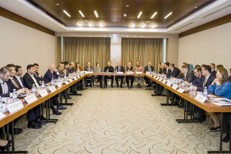 Onlayn İctimai Nəzarət Platforması layihəsinin rüblük yekunlarına dair dəyirmi masa keçirilib - FOTOLAR