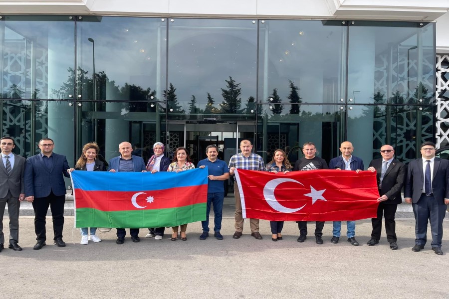 Türkiyə QHT nümayəndələri Bakıda