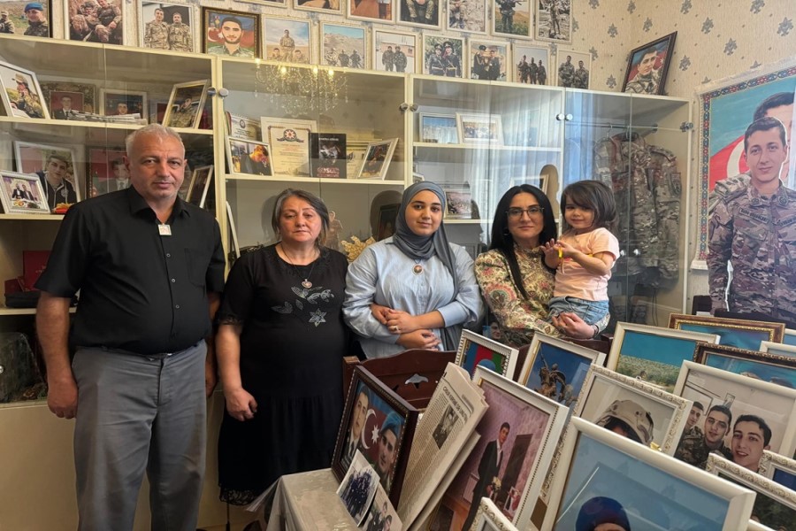 QHT sədri Gəncə şəhərində yaşayan şəhid ailələrini ziyarət edib - FOTOLAR