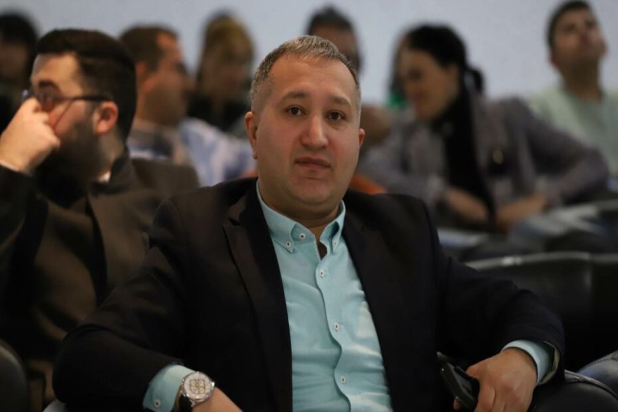 Pərviz Həşimli Britaniyanin XİN rəsmiləri ilə görüşüb