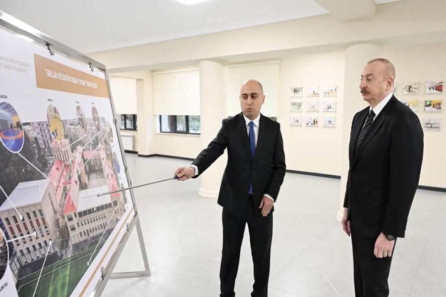 Prezident İlham Əliyev “Vətən” İdman Liseyində aparılmış yenidənqurma işlərindən sonra yaradılan şəraitlə tanış olub