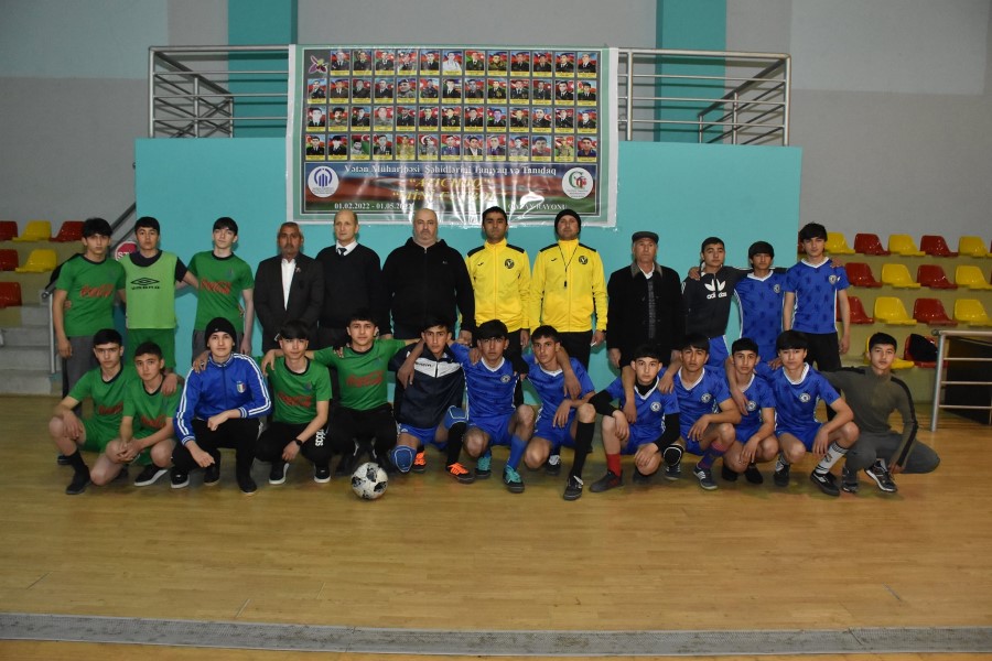 "Qəhramanlar Unudulmur" devizi altında kecirilən mini futbol turniri başa catdı