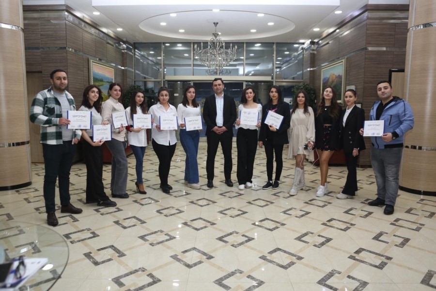 “Qızlar üçün Rəqəmsal Savadlılığın Artırılması” layihəsi üçün TOT təlimlər yekunlaşdı