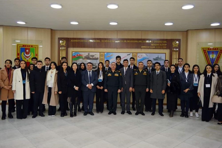 Diplomatiya könüllüləri Cəmşid Naxçıvanski adına Hərbi Liseydə olublar