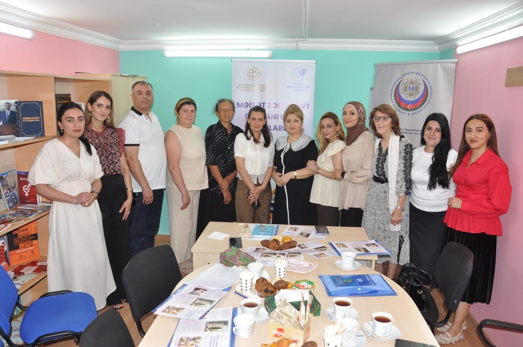"Məişət zorakılığı qurbanı olan qadınlarla iş" layihəsi çərçivəsində seminar keçirilib