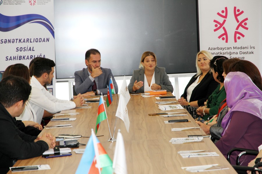 “Sənətkarlıqdan sosial sahibkarlığa” adlı layihə uğurla başa çatıb - FOTOLAR