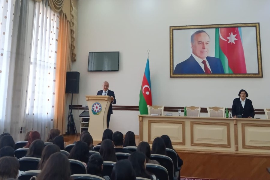 "Suverenliyin zəfər yolu: reallaşan ideyalar, hüquqi əsaslar, siyasi paralellər" kitabının Gəncədə təqdimatı keçirilib - FOTOLAR