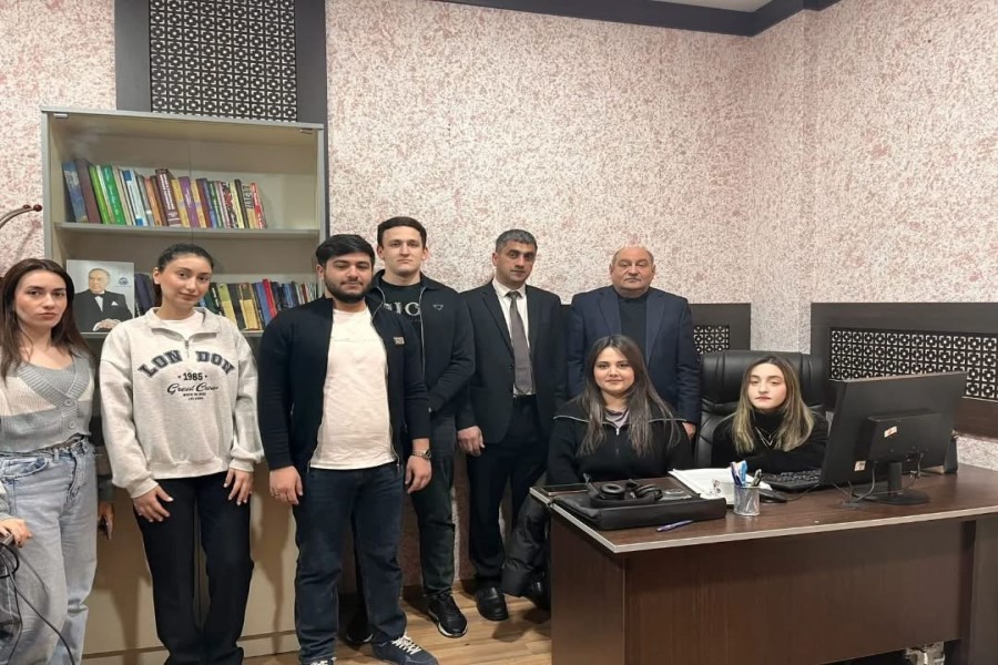 ADMİU tələbələri Bakı İctimai Əməkdaşlıq Mərkəzində təcrübədə