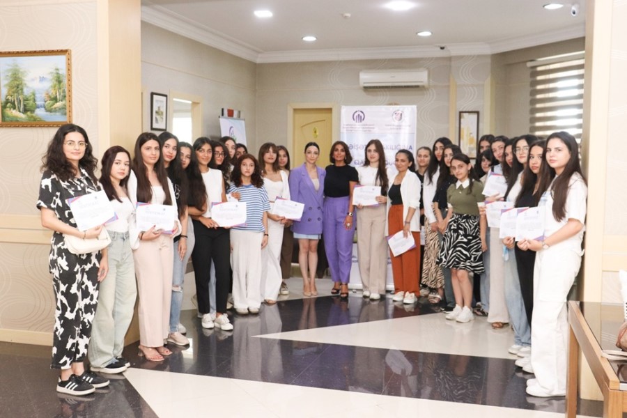 “Gender bərabərliyi və məişət zorakılığı” mövzusunda ilk təlim keçirilib