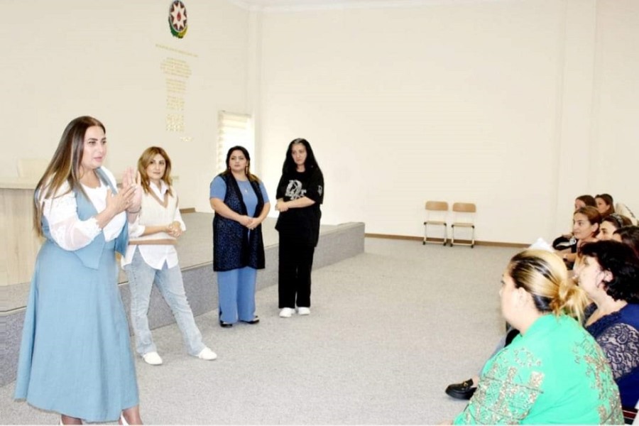 "Valideyn- övlad münasibəti" mövzusunda təlim keçirilib - FOTOLAR