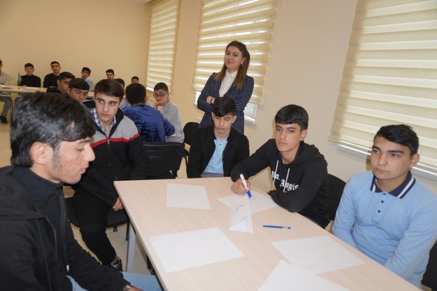 “Bullinqə birlikdə “Son” deyək!” adlı oğlanlar arasında ikinci təlim keçirilib - FOTOLAR