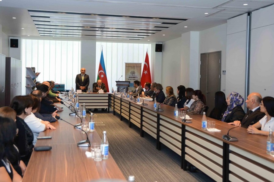 “Türk edebiyatı isimler sözlüyü” ensiklopedik kitabının təqdimatı - FOTOLAR