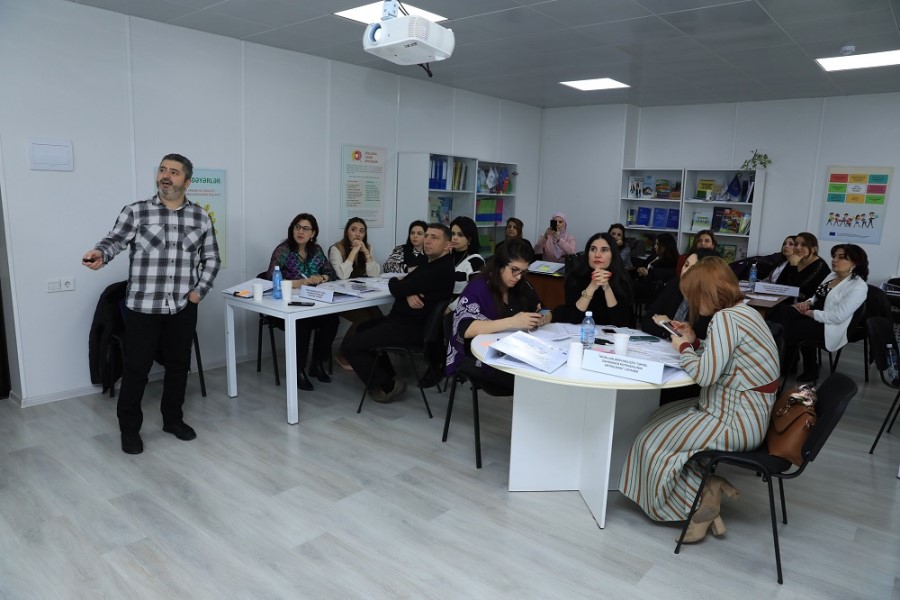 Bakı şəhərində təlimçilər üçün təlim keçirilib - FOTOLAR