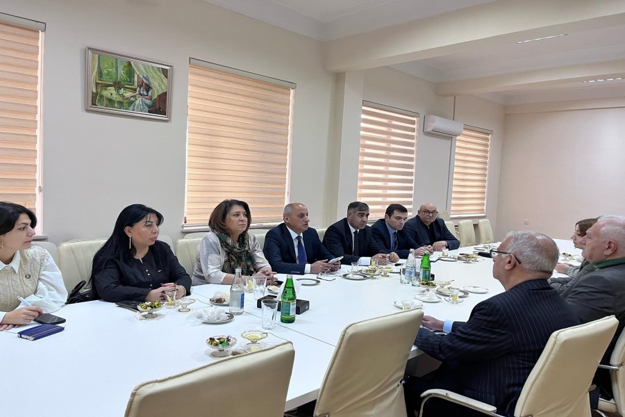 Elm və Təhsil Nazirliyi ilə Daxili İşlər Nazirliyi yanında İctimai Şuralar arasında görüş baş tutub - FOTOLAR