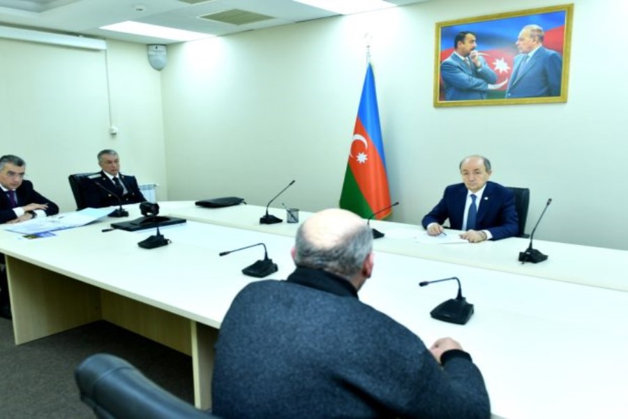 Ədliyyə naziri Oğuzda vətəndaşları qəbul edib