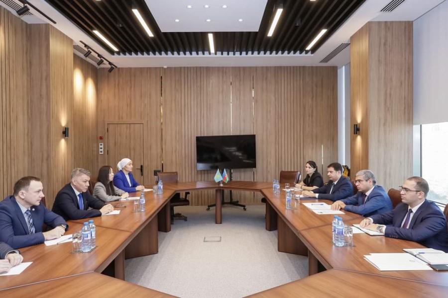 Qazaxıstanla sosial sahədə əməkdaşlıq məsələləri müzakirə edilib