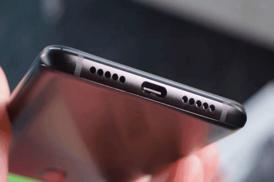 Evdə smartfonun dinamiklərini necə tez təmizləmək olar?