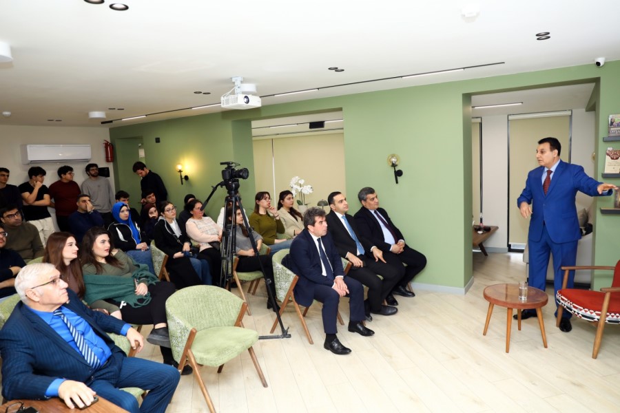 20 Yanvar faciəsinə həsr olunmuş anım və müzakirə tədbiri keçirilib - FOTOLAR
