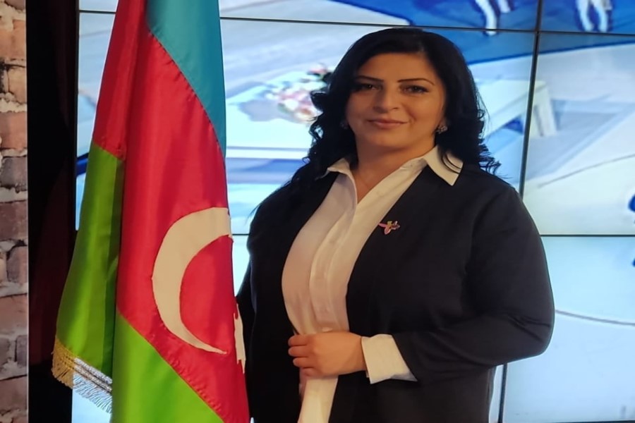 Xoşbəxt olmağın ən gözəl yolu, sahib olduğun ailənin dəyərini bilmək, onu hər şeydən qorumaqdır