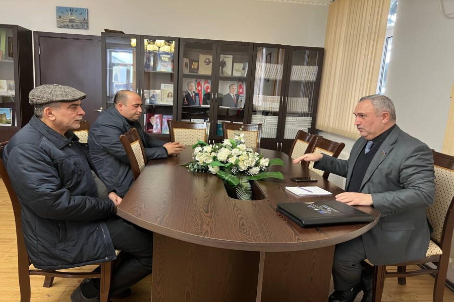 Azər Allahverənov Kürdəxanı qəsəbəsində vətəndaşların qəbulunu keçirib - FOTOLAR
