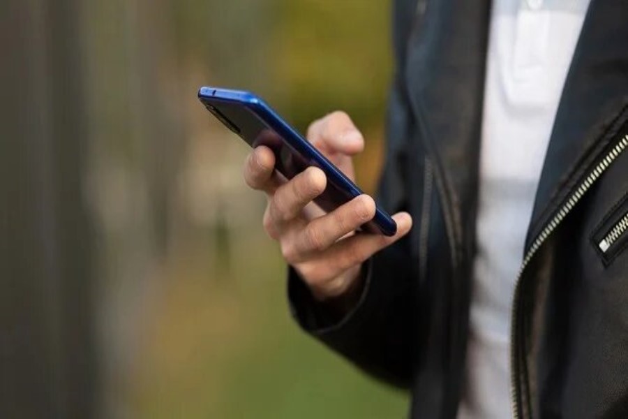 Casus proqram sizi telefonunuz vasitəsilə necə izləyə bilər və özünüzü necə qoruya bilərsiniz?