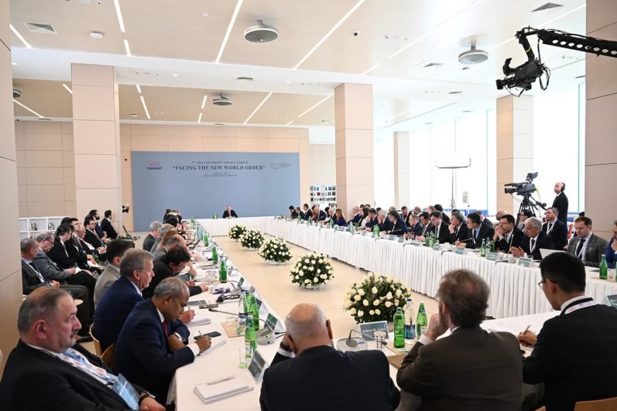 ADA Universitetində İlham Əliyevin iştirakı ilə "Yeni dünya nizamına doğru" mövzusunda beynəlxalq forum keçirilib