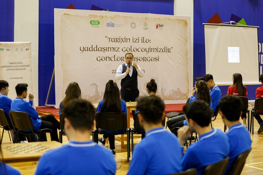 “Tarixin izi ilə: yaddaşımız gələcəyimizdir” gənclər düşərgəsinin 2-ci günü - FOTOLAR