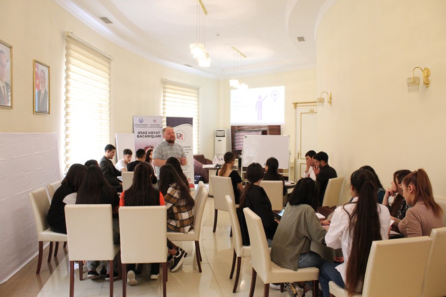 Basic Life Skills layihəsi çərçivəsində 6-ci təlim keçirilib - FOTO