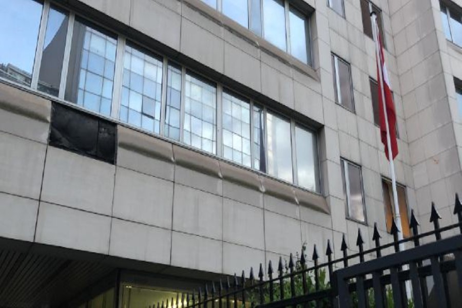 Paris səfirliyində Türkiyə bayrağı yarıya endirilib - ÖZƏL