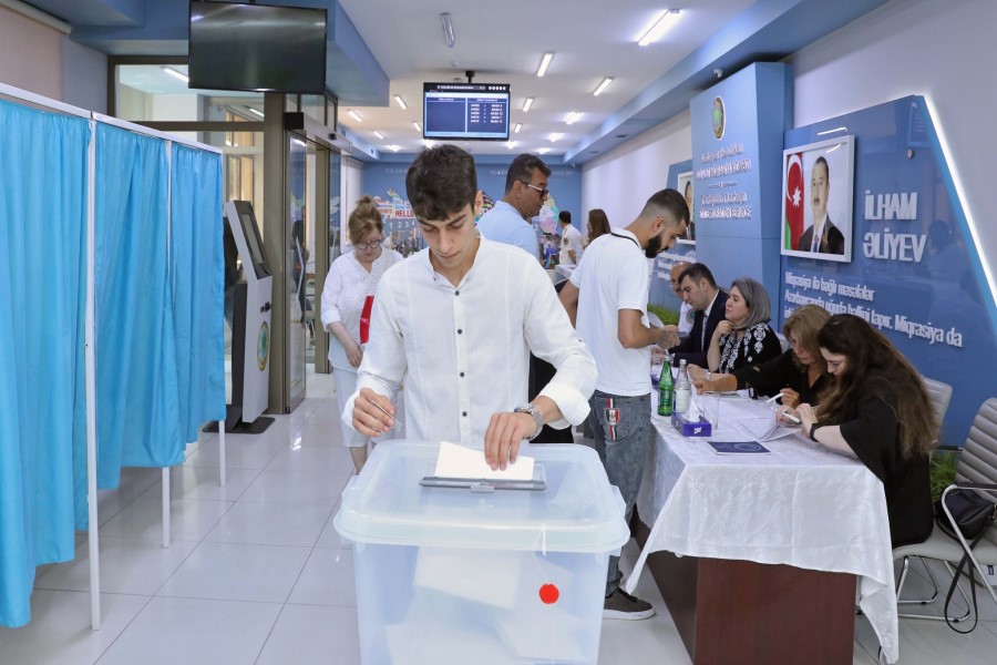 DMX yanında İctimai Şuranın yeni tərkibi seçilib - FOTOLAR