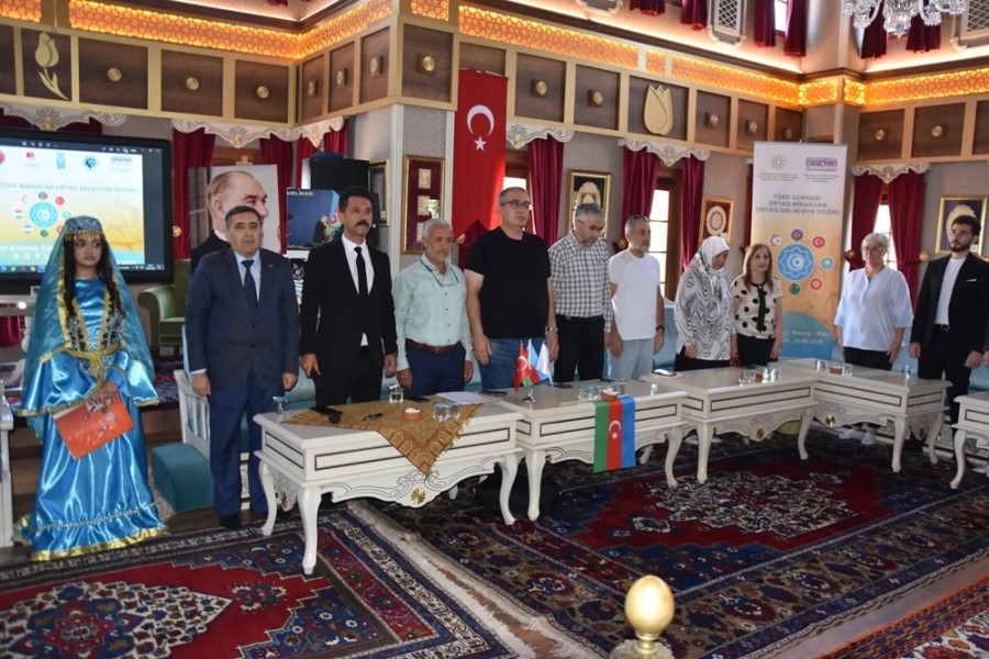 Türk dünyasının gələcəyi Manisada müzakirə olundu - FOTOLAR