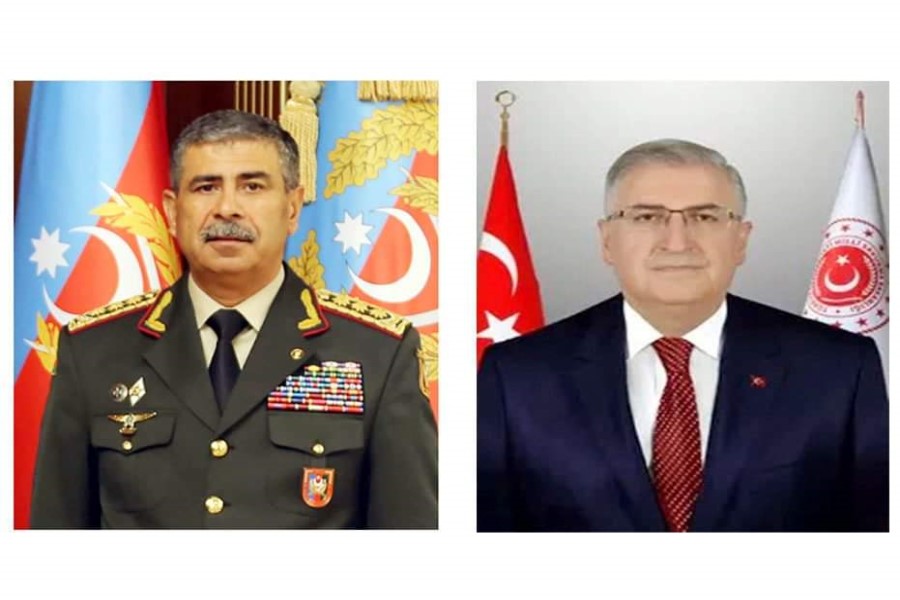 Azərbaycan müdafiə naziri Türkiyənin Zəfər bayramı və Silahlı Qüvvələr Günü münasibətilə türkiyəli həmkarını təbrik edib