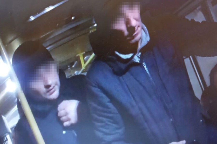 Avtobus sürücüsü pul verməyən sərnişinləri GÜLLƏLƏDİ