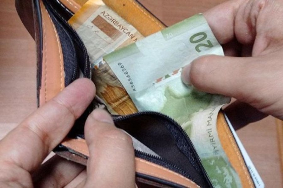 Bu şəxslərin maaşı 35% artırılır