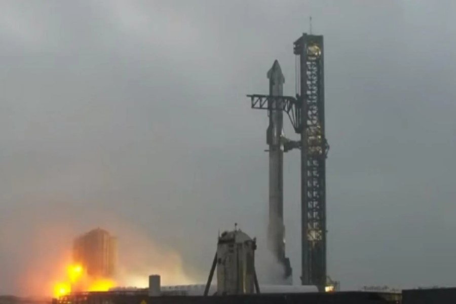 Maskın şirkəti uğursuzluqlardan sonra Starship raketini buraxdı