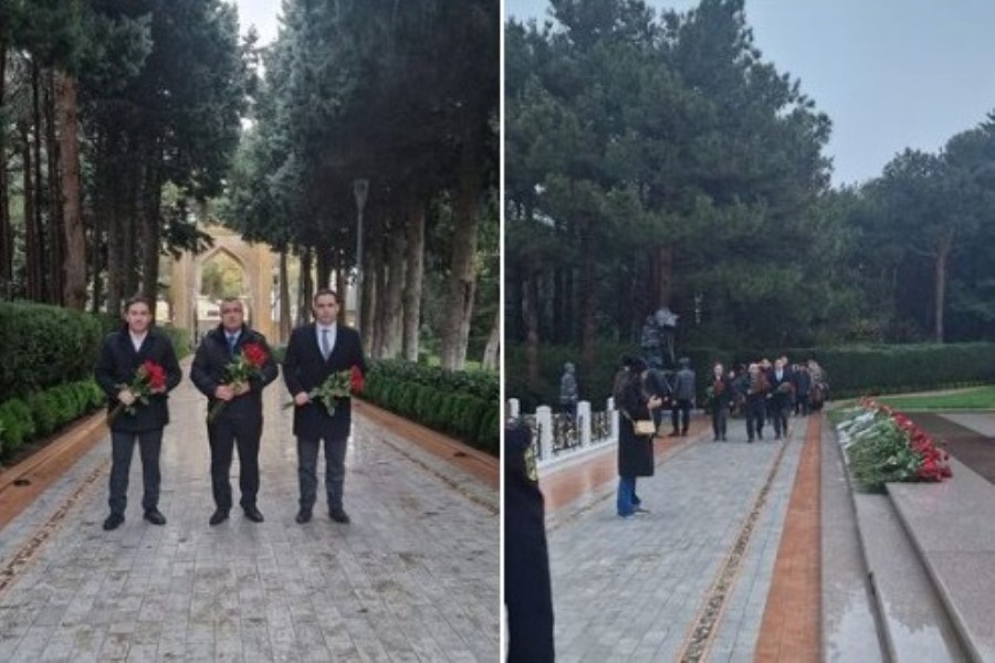 Mediasiya Şurasının rəhbərliyi Fəxri xiyabanı ziyarət edib - FOTOLAR