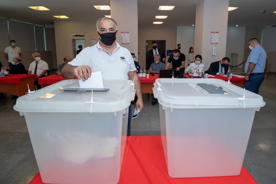 İqtisadiyyat Nazirliyi yanında İctimai şuraya seçkilər başa çatıb - FOTO