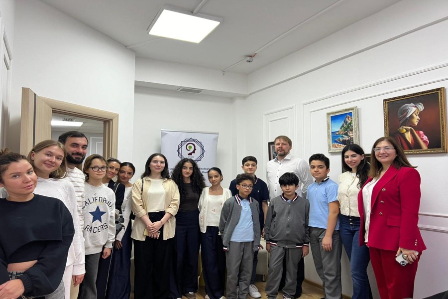 “İstehsalatda və Elmdə Süni İntellekt” mövzusunda Estoniyalı professorun iştirakı ilə seminar keçirildi - FOTOLAR / VİDEO