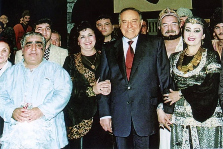 Azərbaycan teatrının 152-ci ildönümü qeyd olunur