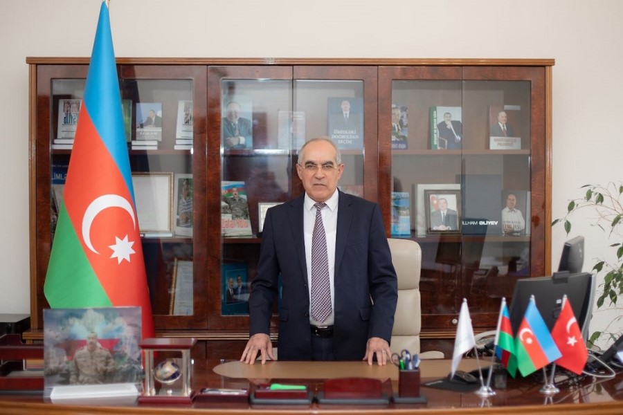 İctimai xadimin doğum günüdür