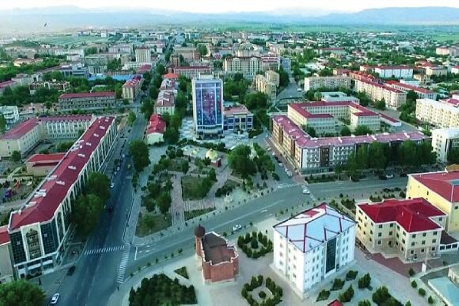 Naxçıvanda yüzlərlə fəhlə tətilə başladı
