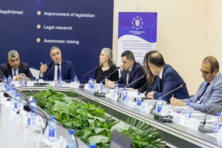 Azərbaycan Respublikasının Qanununa dair elmi-praktiki kommentariyanın təqdimatı keçirilib - FOTOLAR