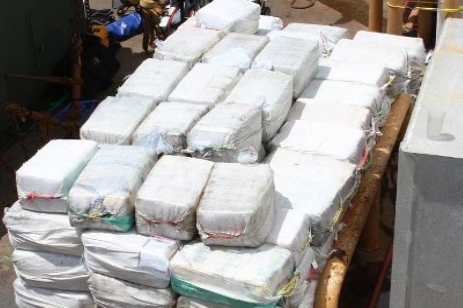 Fransada dəyəri 40 milyon avroya qədər olan 1,3 ton kokain ələ keçirilib