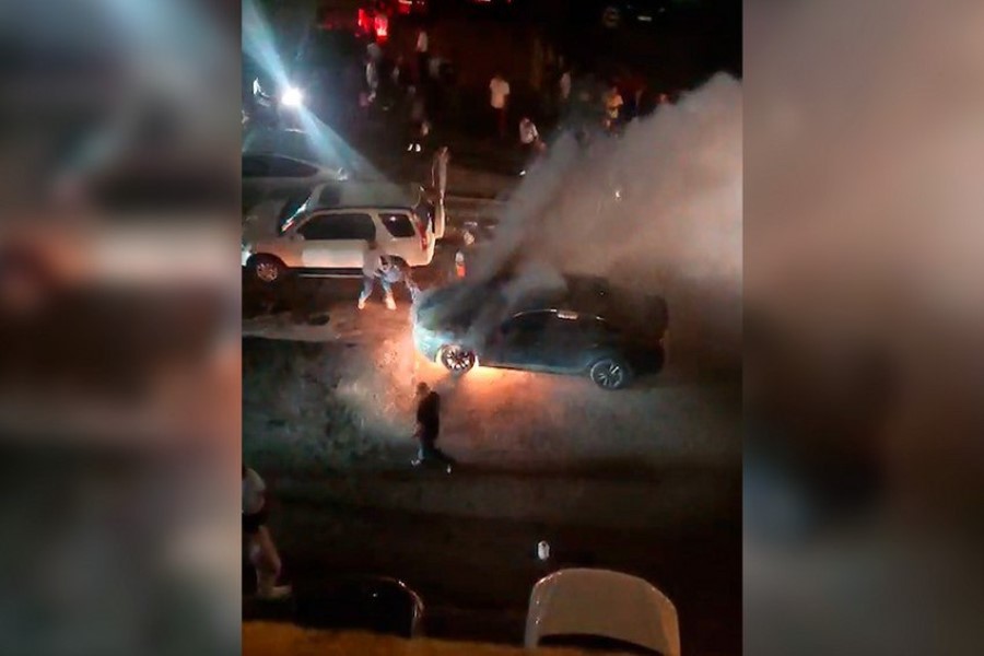 FHN: Yasamalda “KİA” markalı avtomobil yanıb